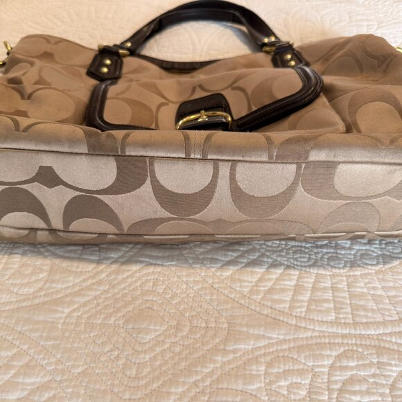 Coach logo tote